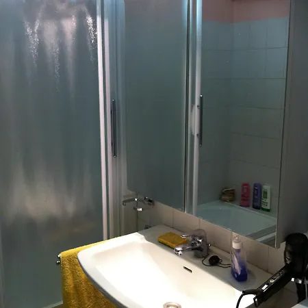 Spacieux Au Coin De La Appartement